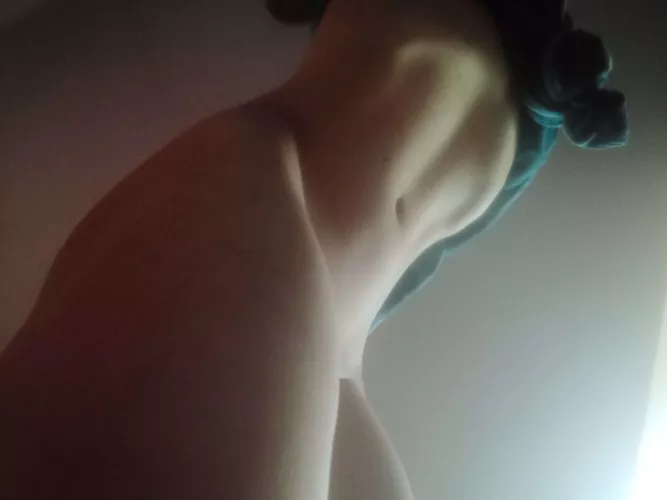 *pat pat* by lavantea