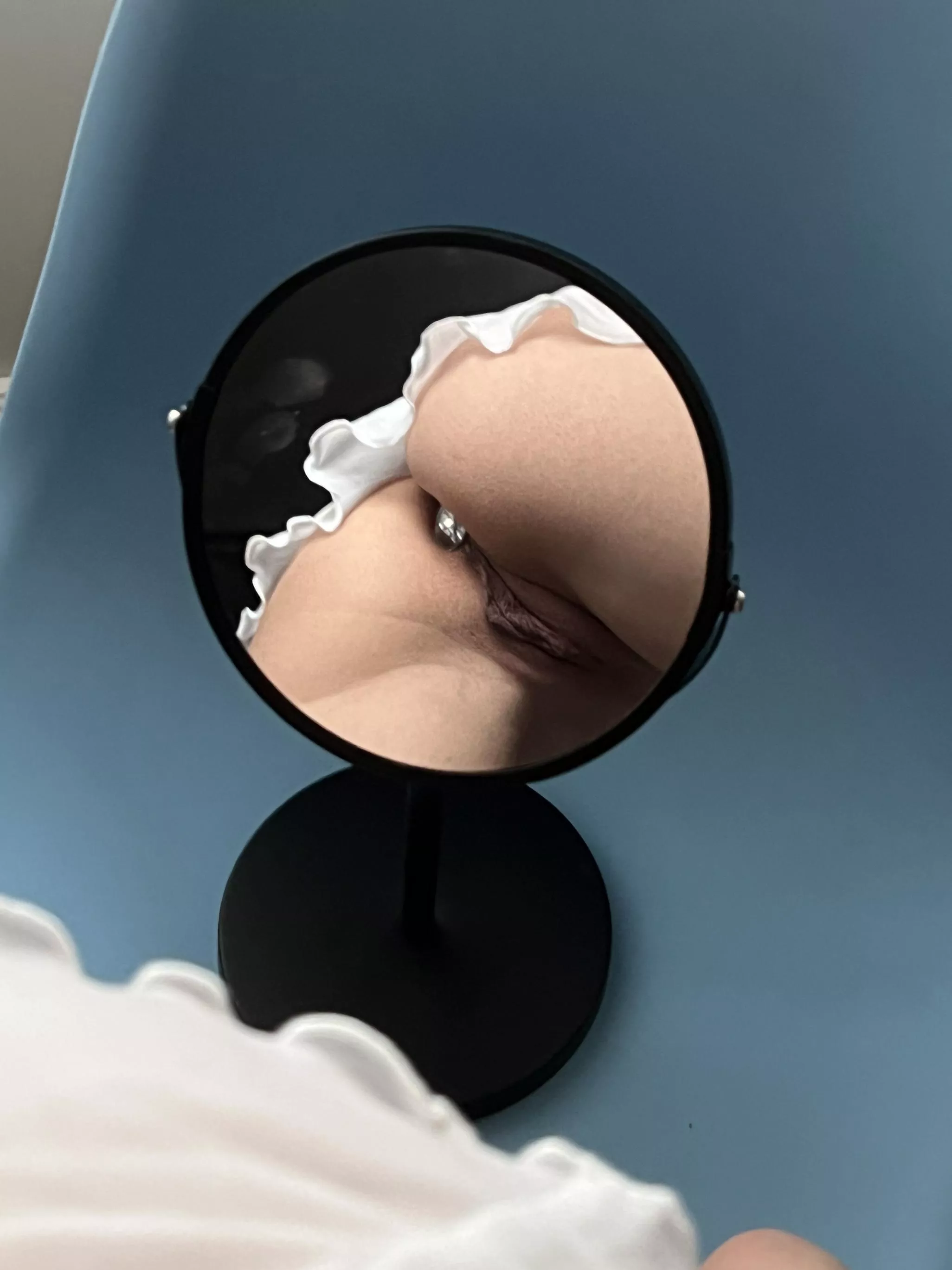 The view from below is so exciting posted by Nikki_Petite