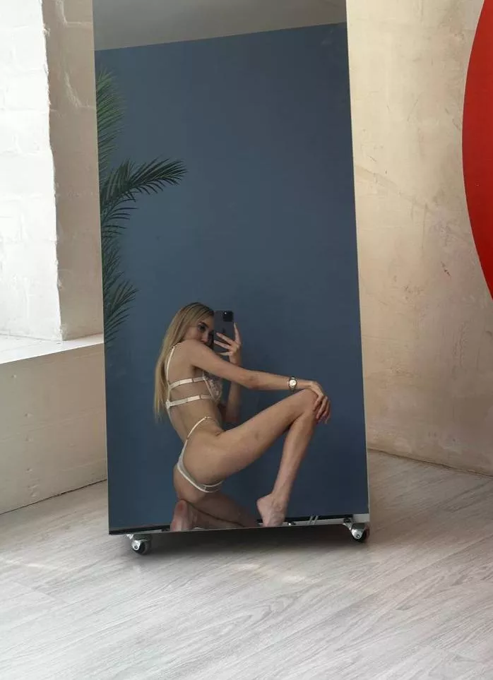 This booty looks so cute by Aiko_Kimura