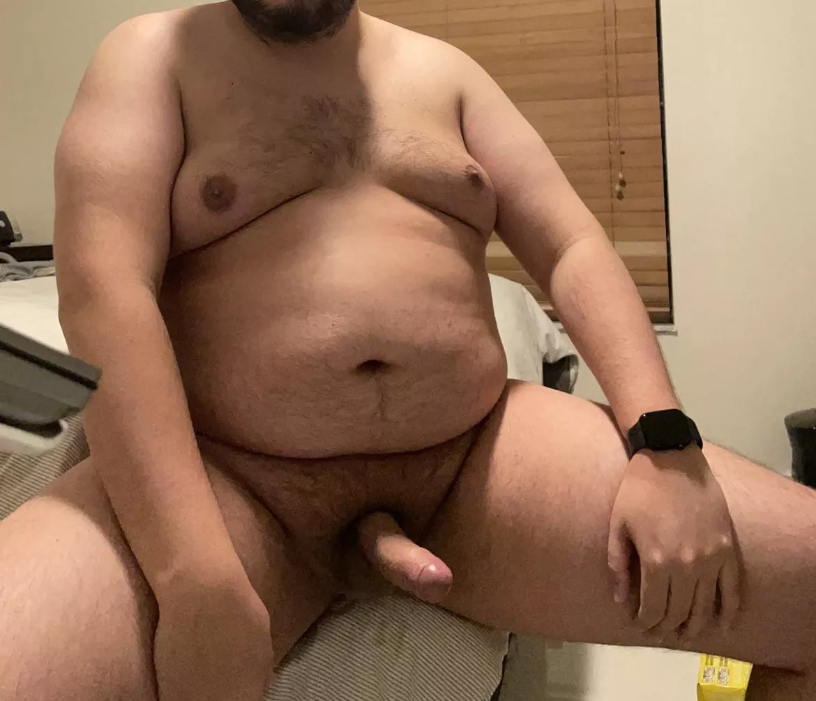 Wanna sit on my lap posted by chubbyhotbod