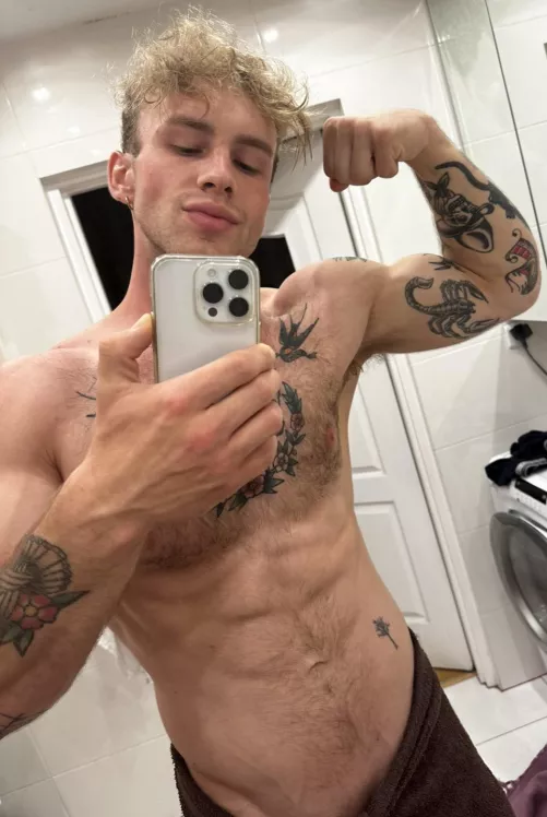 Would u be my buddy? (22) by AlphaJake23