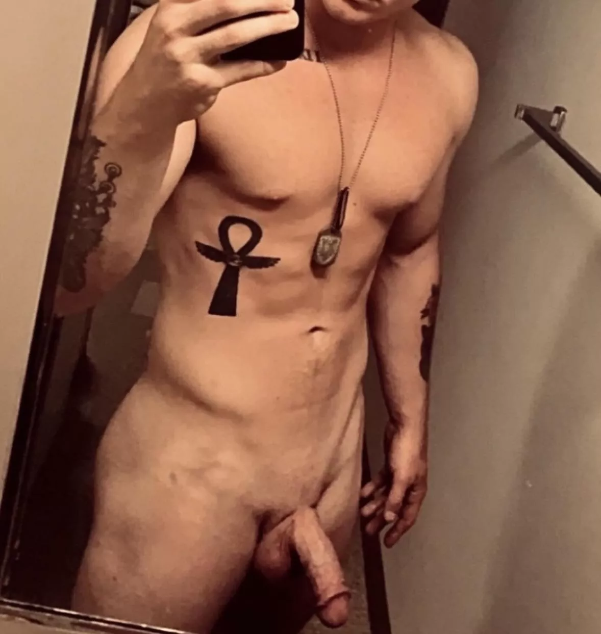 28M Experienced bull for hotwife in Raleigh, NC. posted by 19IX5