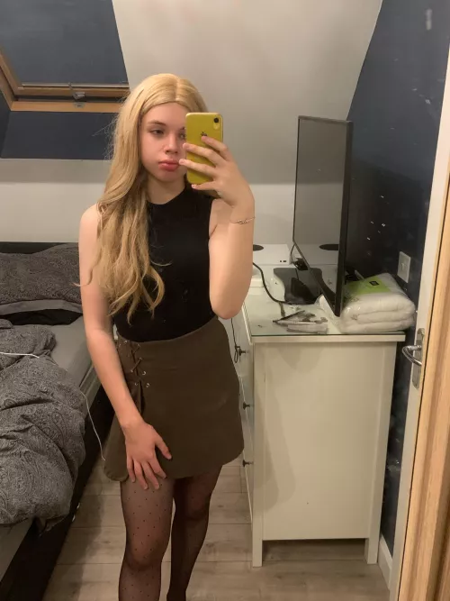 All you need is a cute outfit and a wig 😋 by Successful_Rock2880