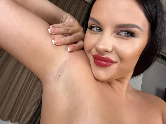 Armpit closeup by ShilaTaber