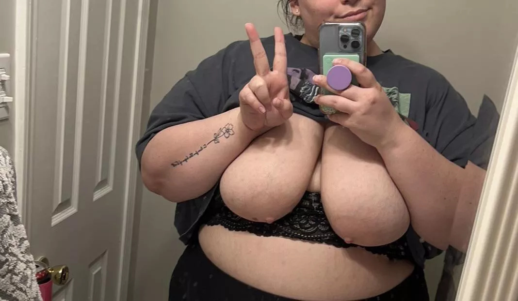 Being crossfaded makes me so horny 🥵 posted by Dangerous_Summer3112