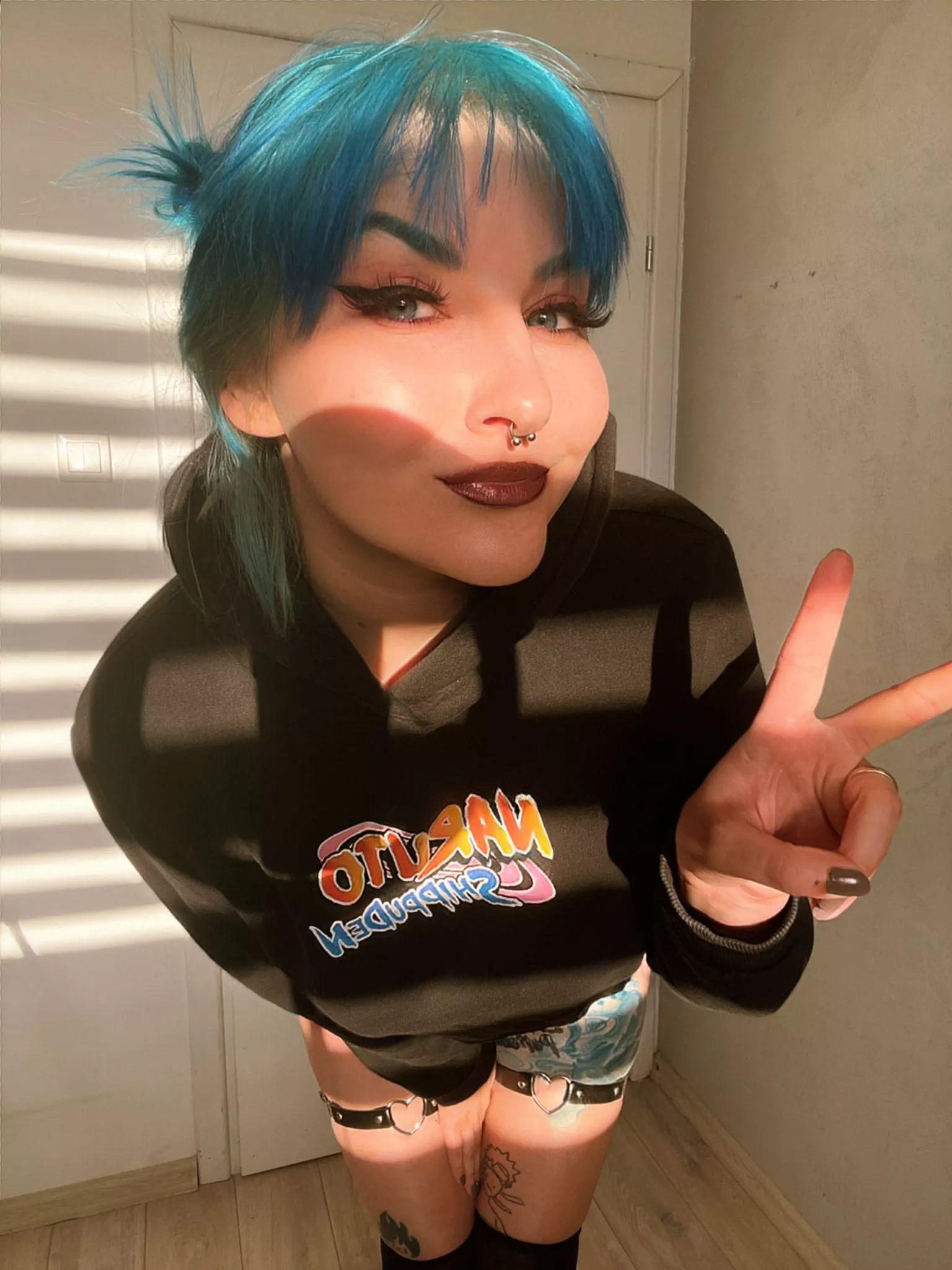 Can Naruto hoodie stay on during doggy? [f] posted by Blumerystka