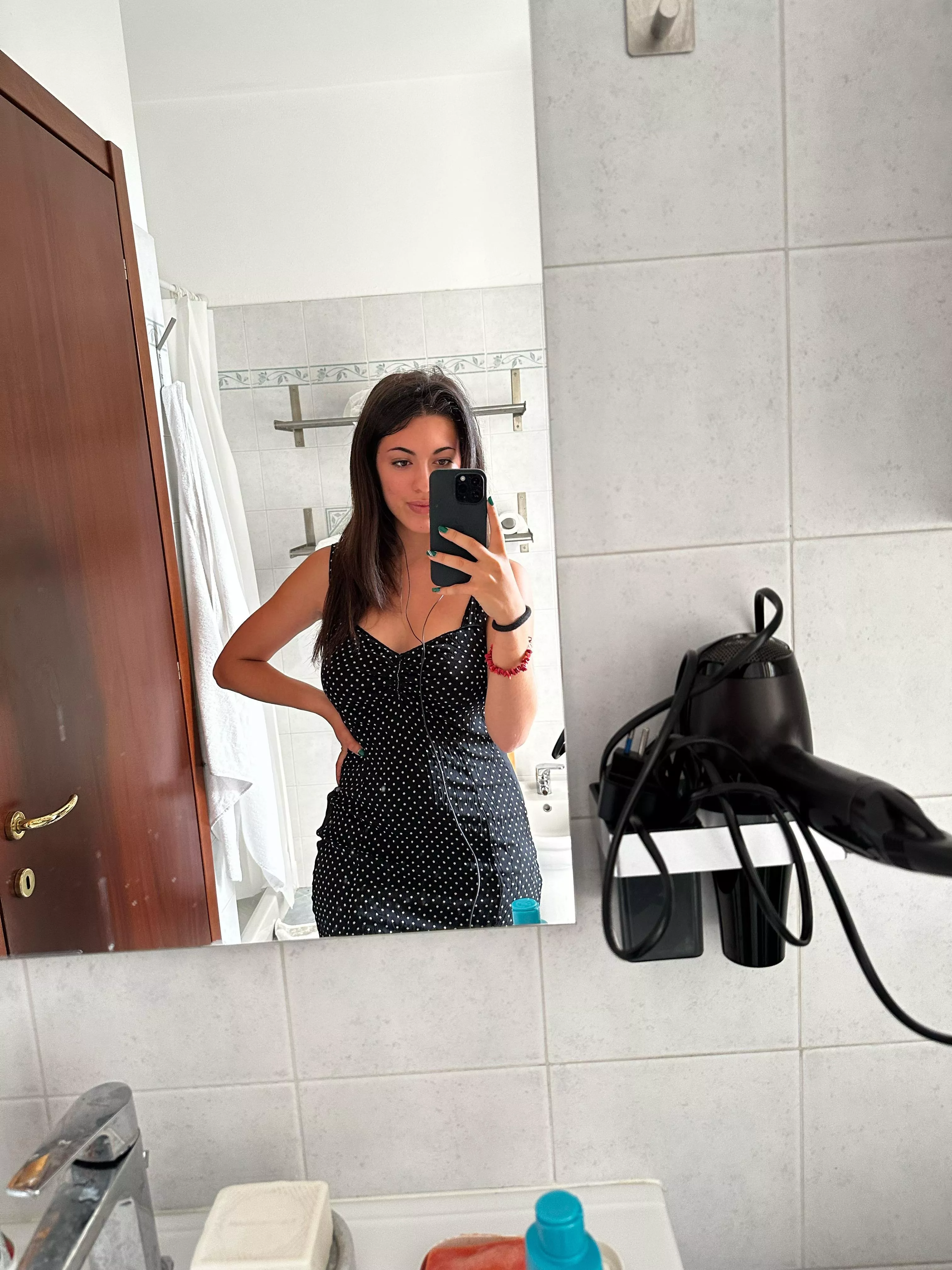 Gorgeous, fierce, and fabulous, that's me in the mirror F19 posted by little__devill