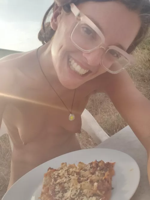 Homemade aubergine & tofu pizza for dinner tonight (pizza base was store bought). What are your favorite pizza toppings ? by Ardillita_InTheSun