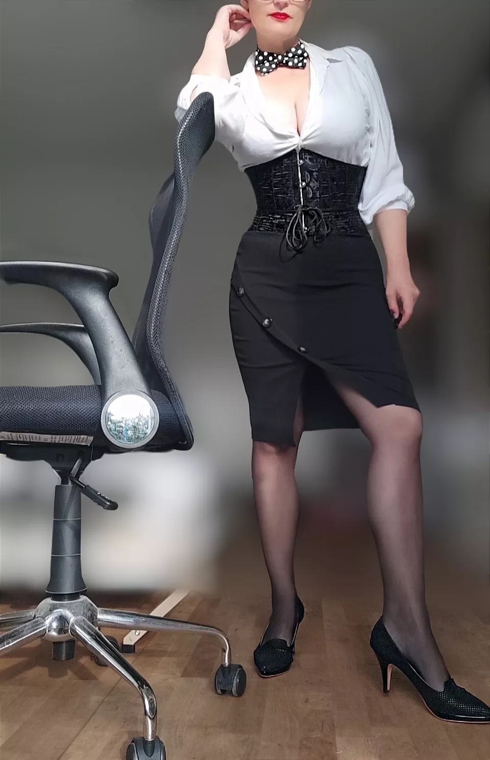 How's my bow tie posted by BlushedObsession