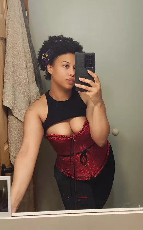 I love corsets right now by Zestyclose-Dinner-38