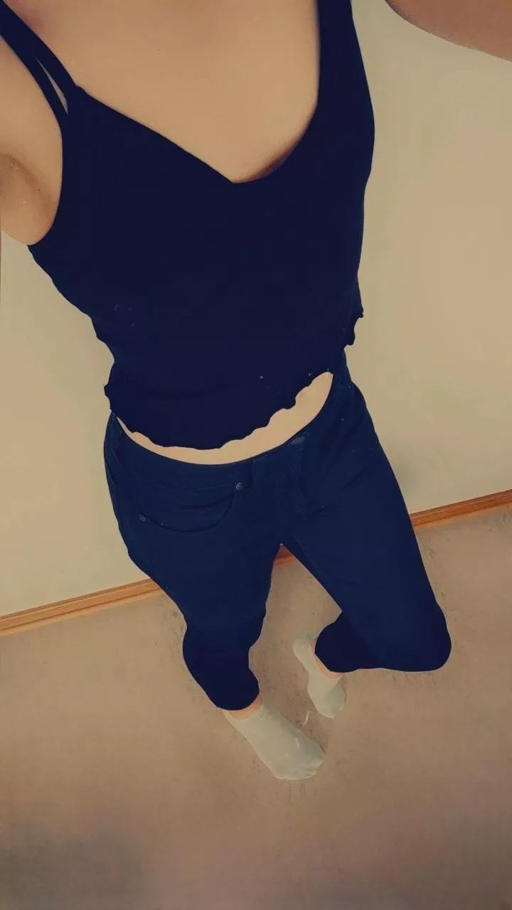 I love that i'm getting more and more comfortable going out dressed like this 💕 posted by femboyrobynxo