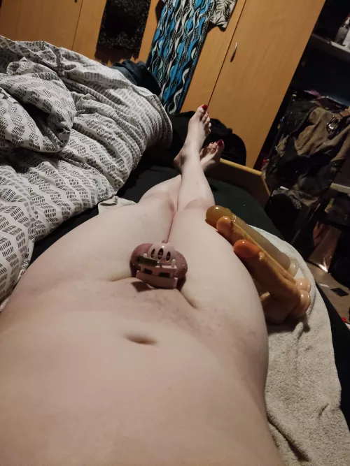 I thinky you might have a idea why these dildos are so wet 🥵😏 by DutchSissySlut420