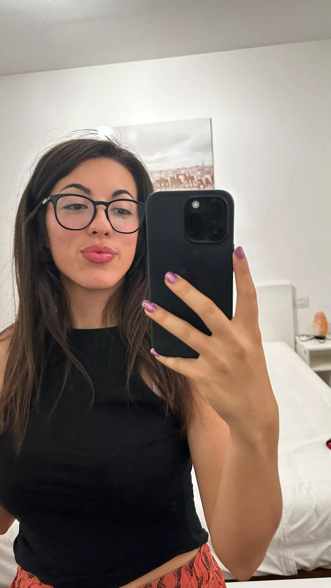 Just a girl in front of the mirror tired of studying, help me F19 posted by little__devill