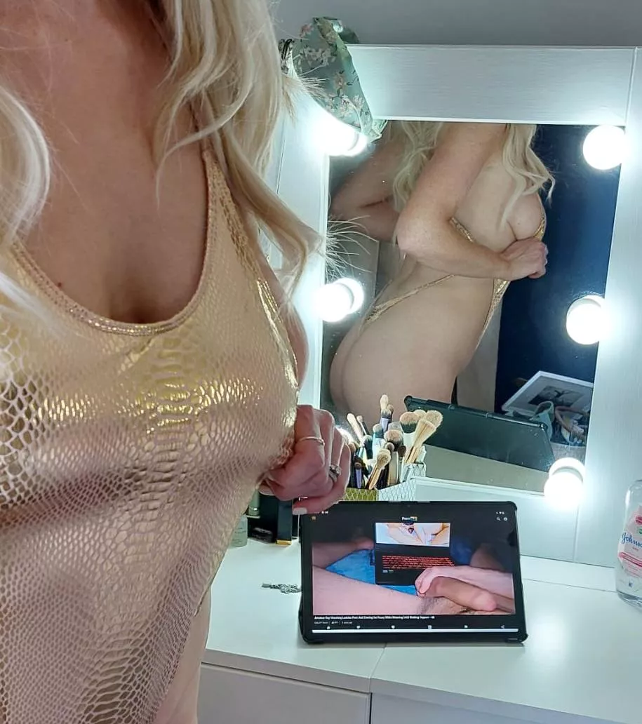 Oops. Looks like I left my tablet on [f] posted by Laurawk85