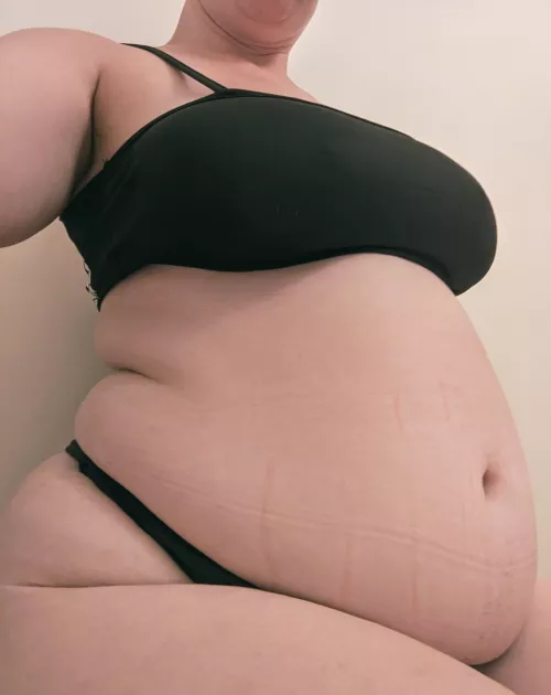 This fat girl deserves teasing for what she's done to her body 🐽🥵 by AutumnNix