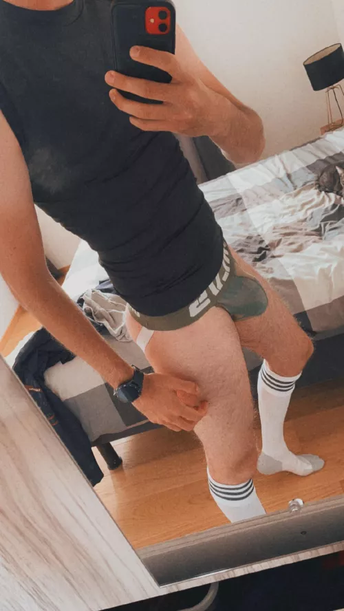 25 French kinky sub looking for an arsh dom because my boyfriend is not kinky with me. Hmu with aslr and face. Long term Is better. Face ++ kinky ++ by yoursexygay97