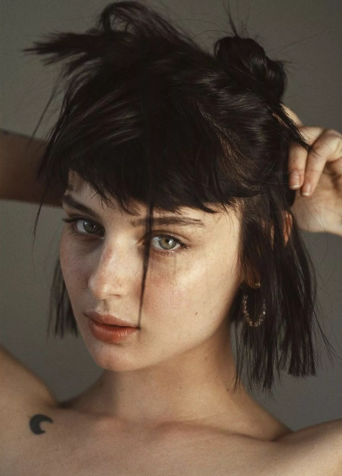 Alice Pagani posted by RaymondLeggs