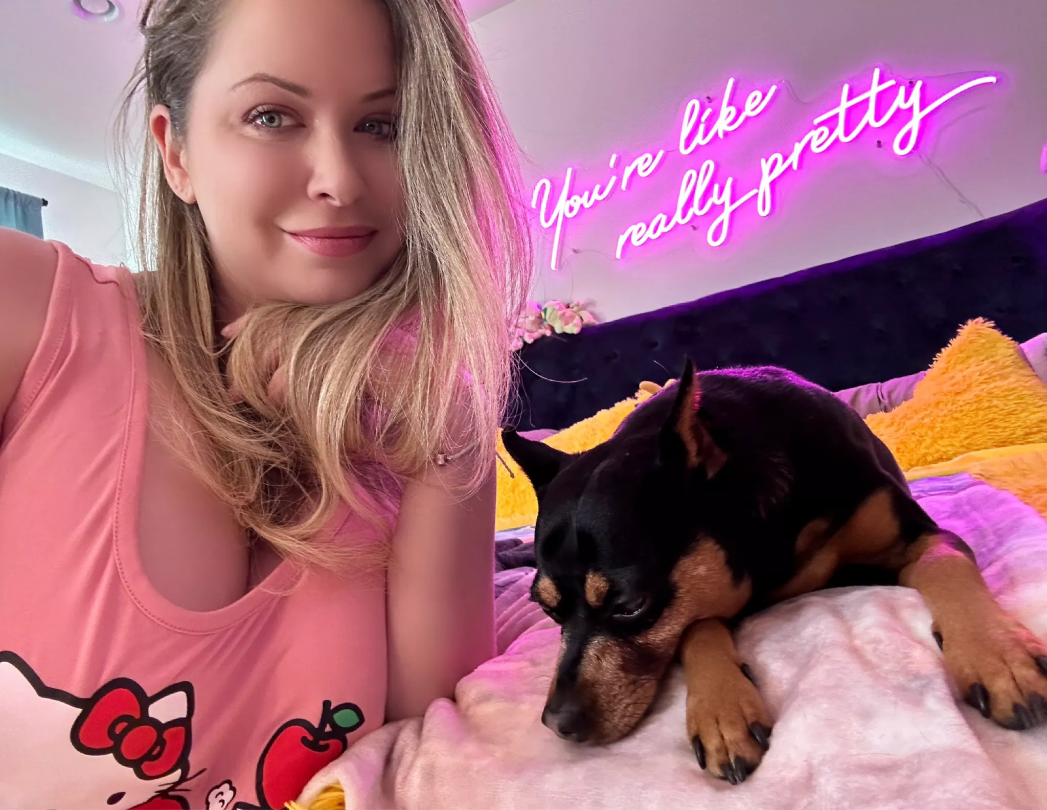 Gorgeous posted by carl6236