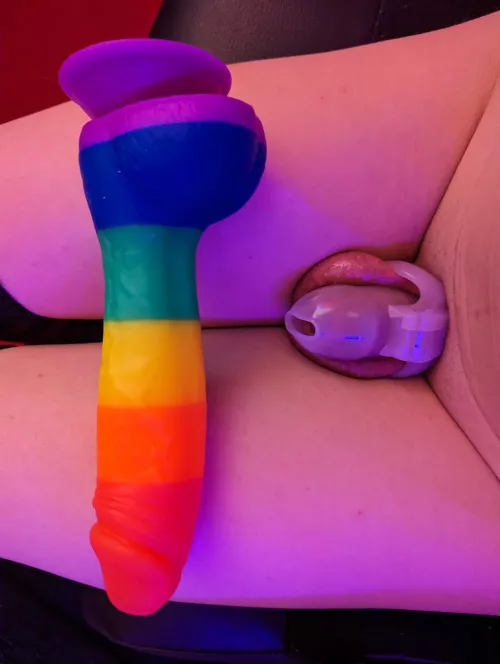 If I can't touch it I have to find another way to cum 😖 by Hollypeepyy