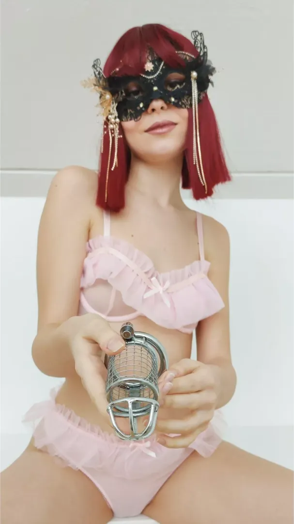 I'll date you but it must stay caged posted by BrattyScarlett01
