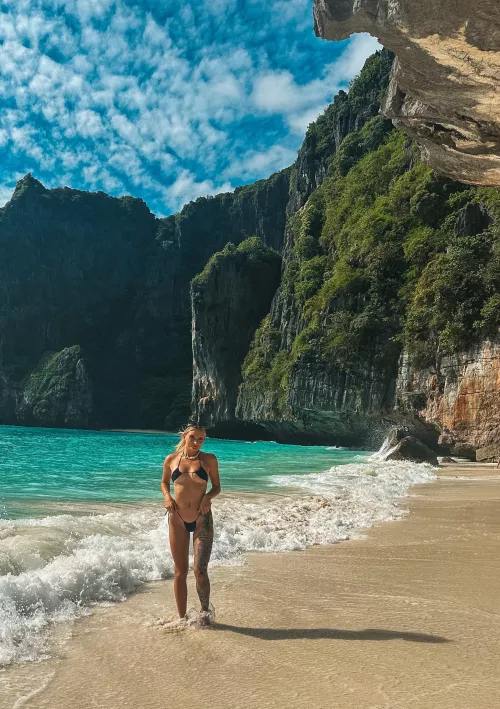 I'm not naughty as you think...I'm way worse💦 by ZoeMoore_