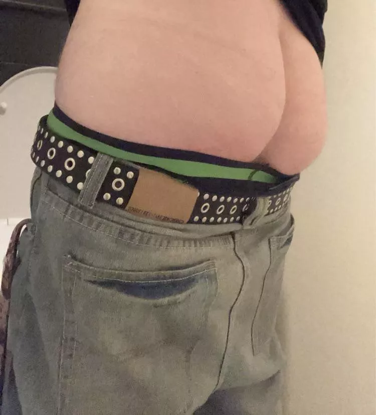 in the pub toilets posted by spitonastranger1