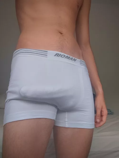 It's too noticiable? 😏 by brazilianhung