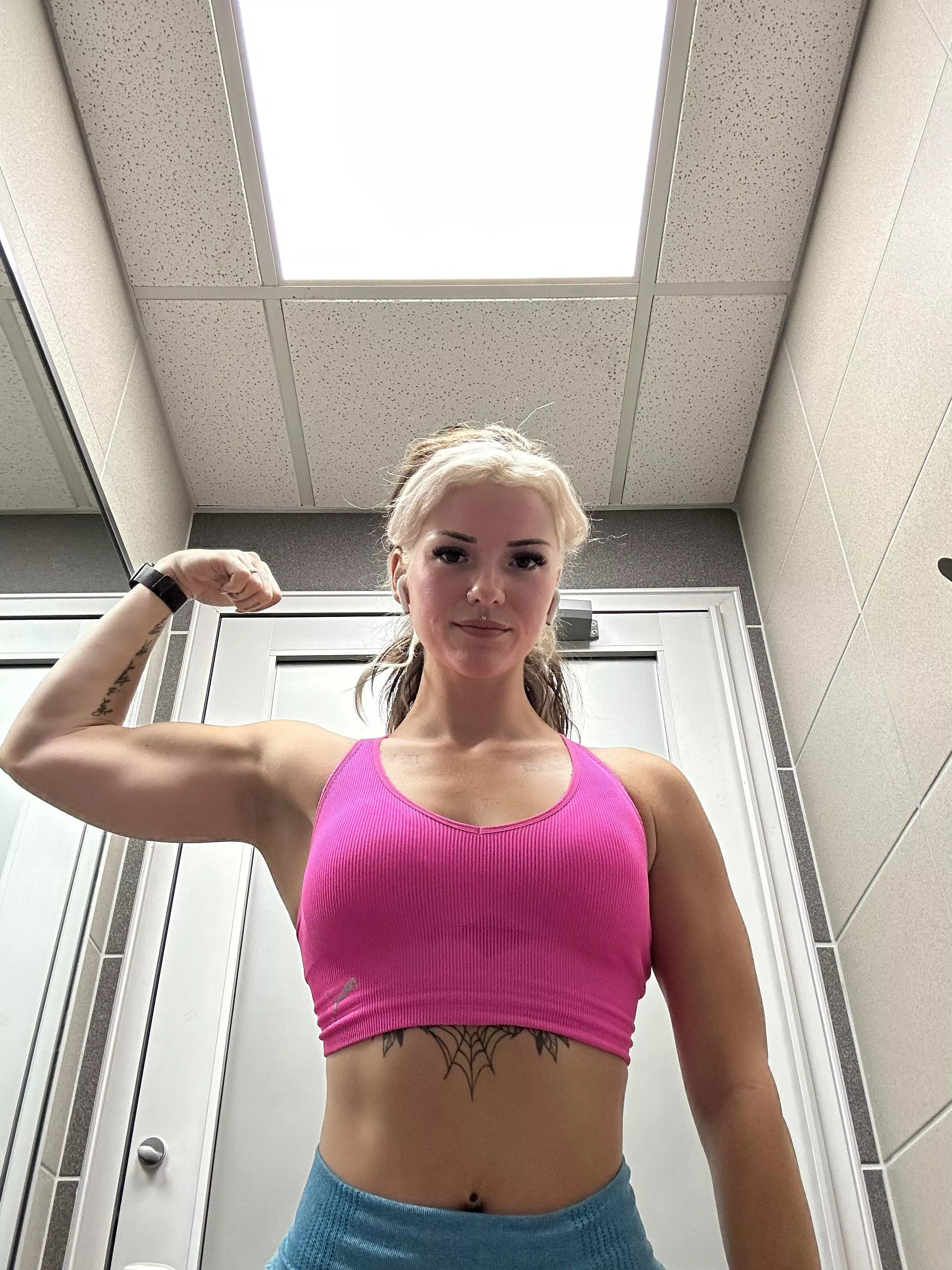 Lets see if you enjoy muscle posted by lolotaylor