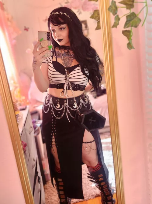 @thenaomipeaches by NaomiCakess