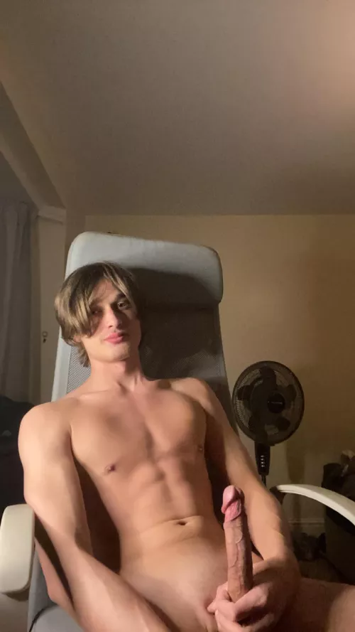 Would you sit? by JackDuck22