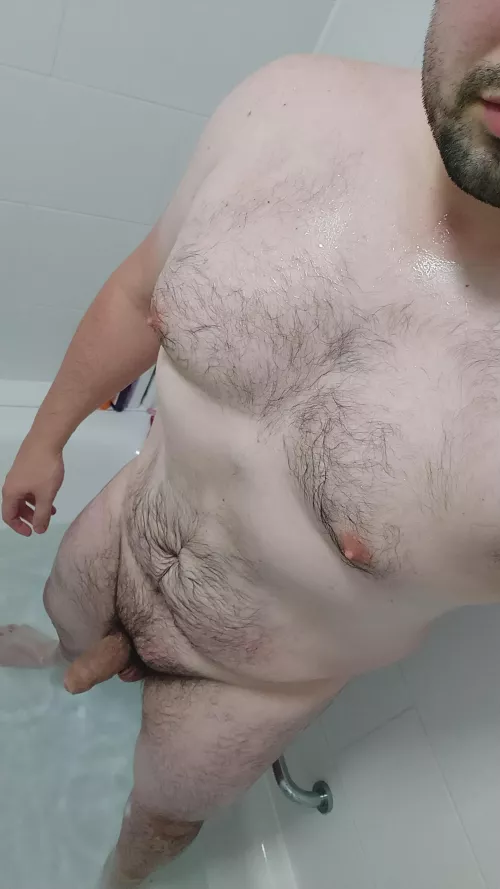 31m - Hope I fit in here... Please ignore the farmers tan 🤦🏻 by Dobedobe2