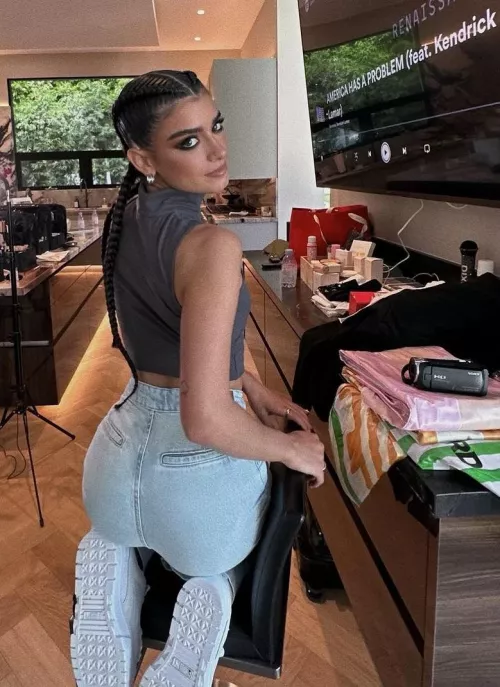 Dixie d'amelio by enjoijed