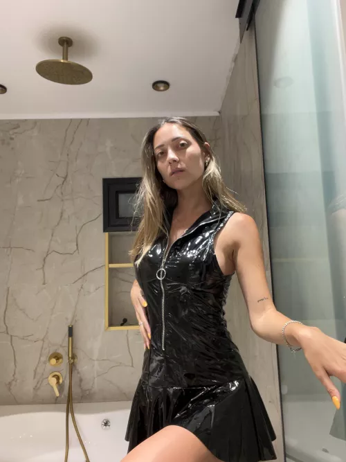 Domme Kendall's dress by AbaloneNoa