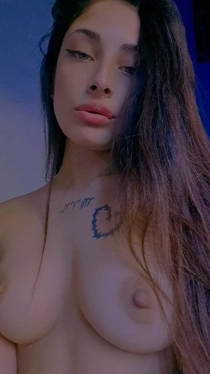 hi babe, do you want to see me in action? posted by trixi_bunny