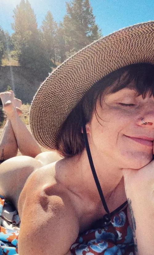 I wish I could wake up like this every morning ☀️ by Curiousmusclegirl