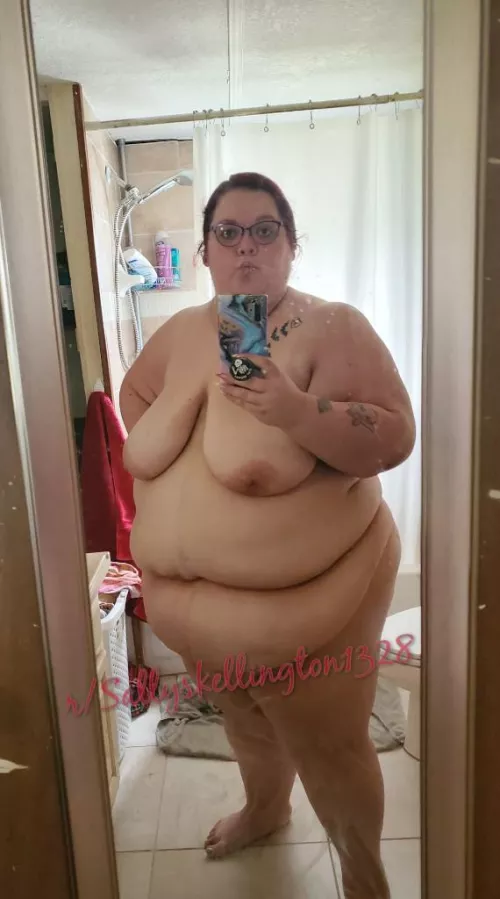 Join me for a late afternoon shower? by SallySkellington1328