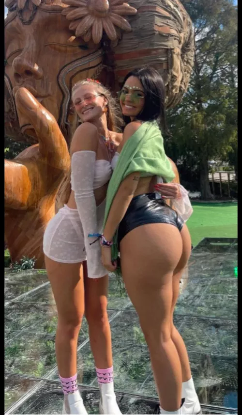 Left or right by lundin72