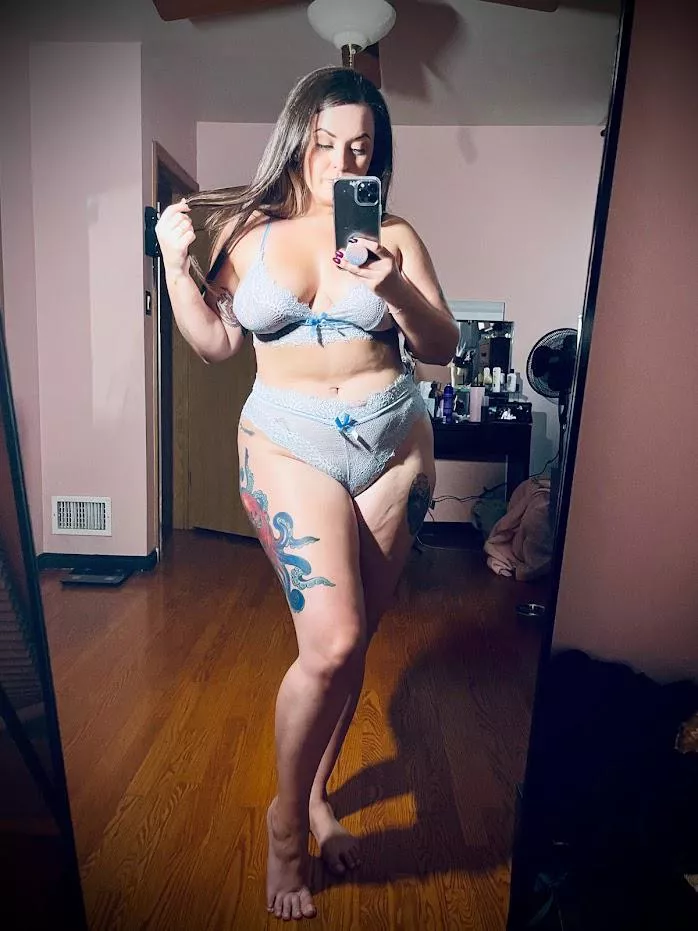 To chase away your Monday blues (f) posted by katastrofe