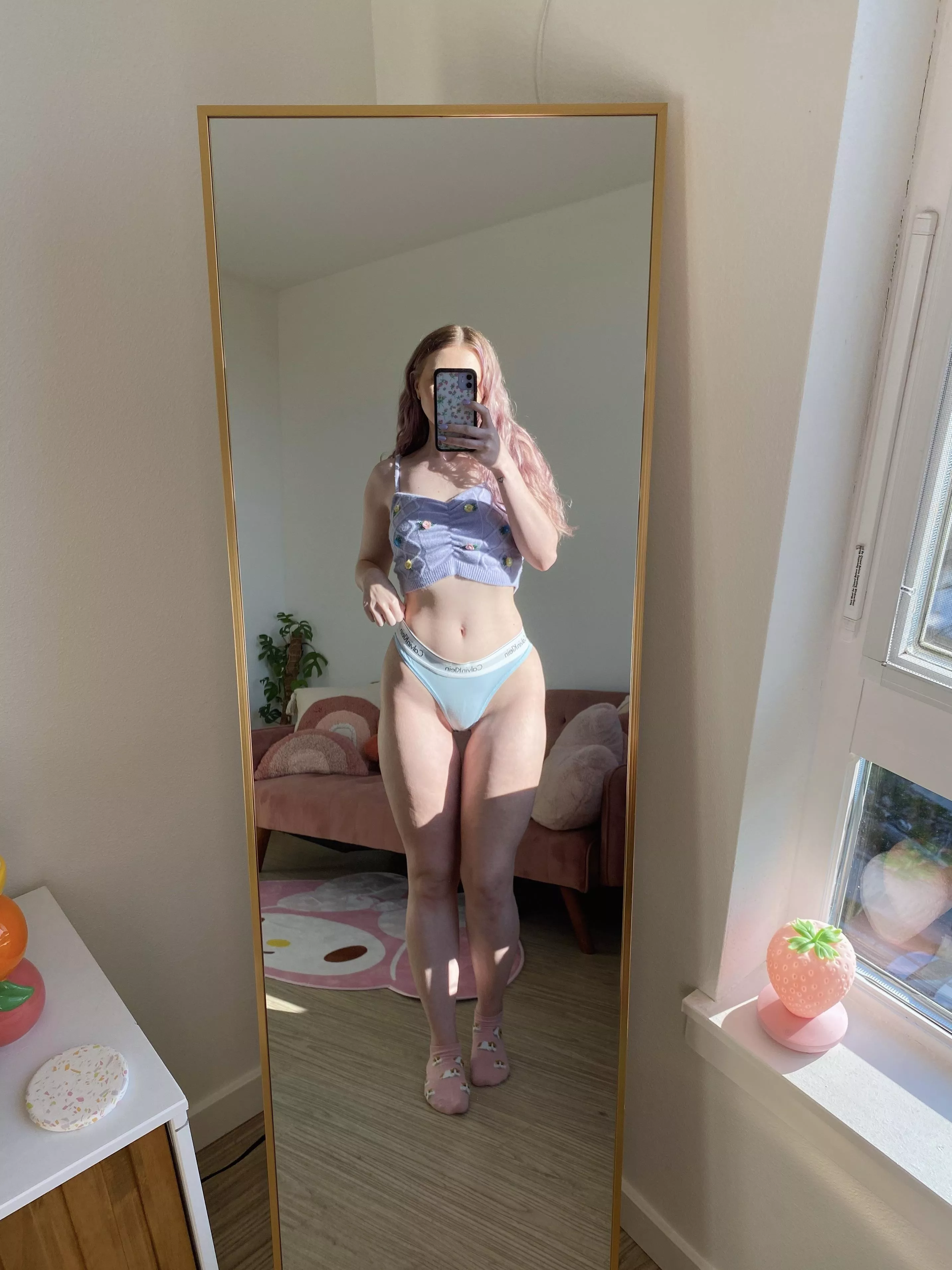 all done with cleaning today! now it’s time to relax [f] posted by flatlacroix2