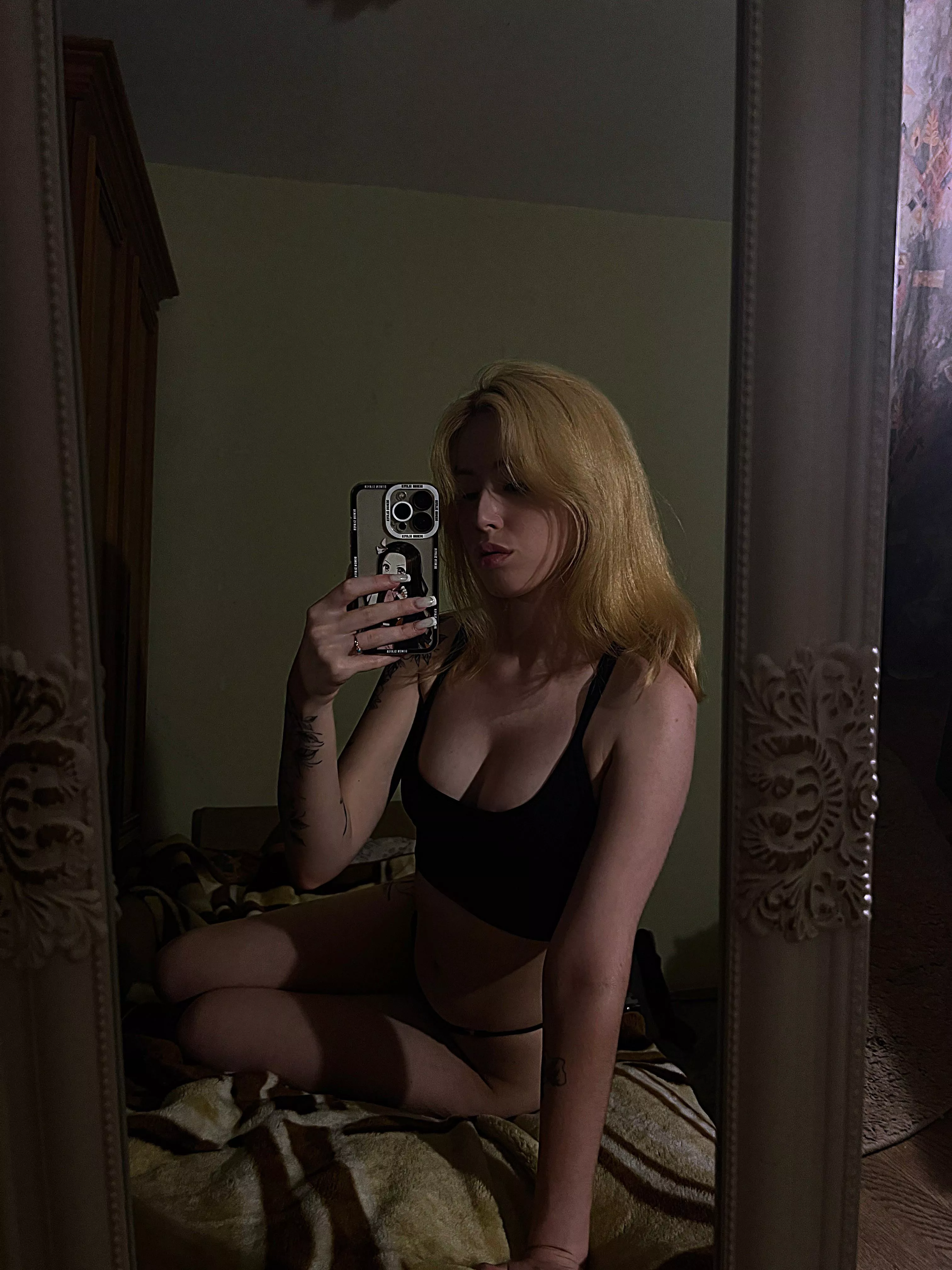 any man who would choose me over a busty girl? posted by HeightForeign1718