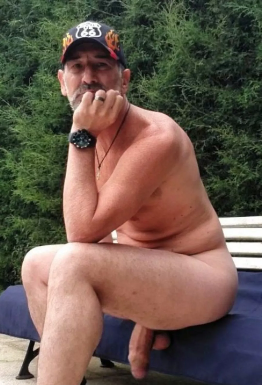 Deep thoughts posted by Petmywiener-00