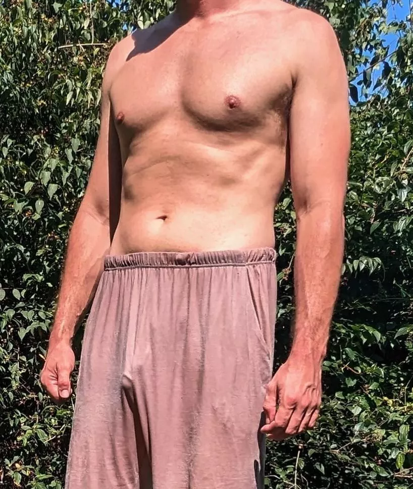 Freeballing posted by MysteriousActuator2