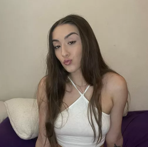 Heard you're attracted to brunettes by hoochiea