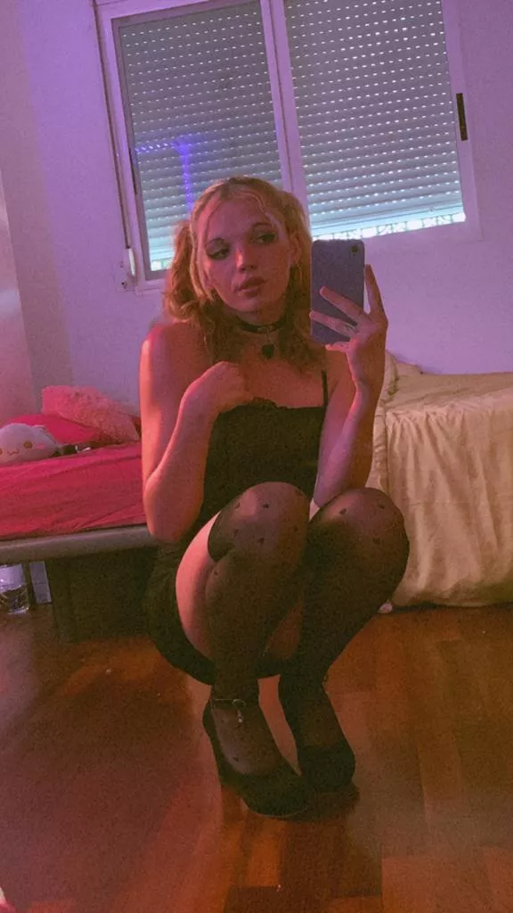 How do i look? posted by Angele_mhr