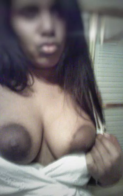 Indian naturals [f]…give me an honest rating please..and pierce or no? posted by Desibabexxx