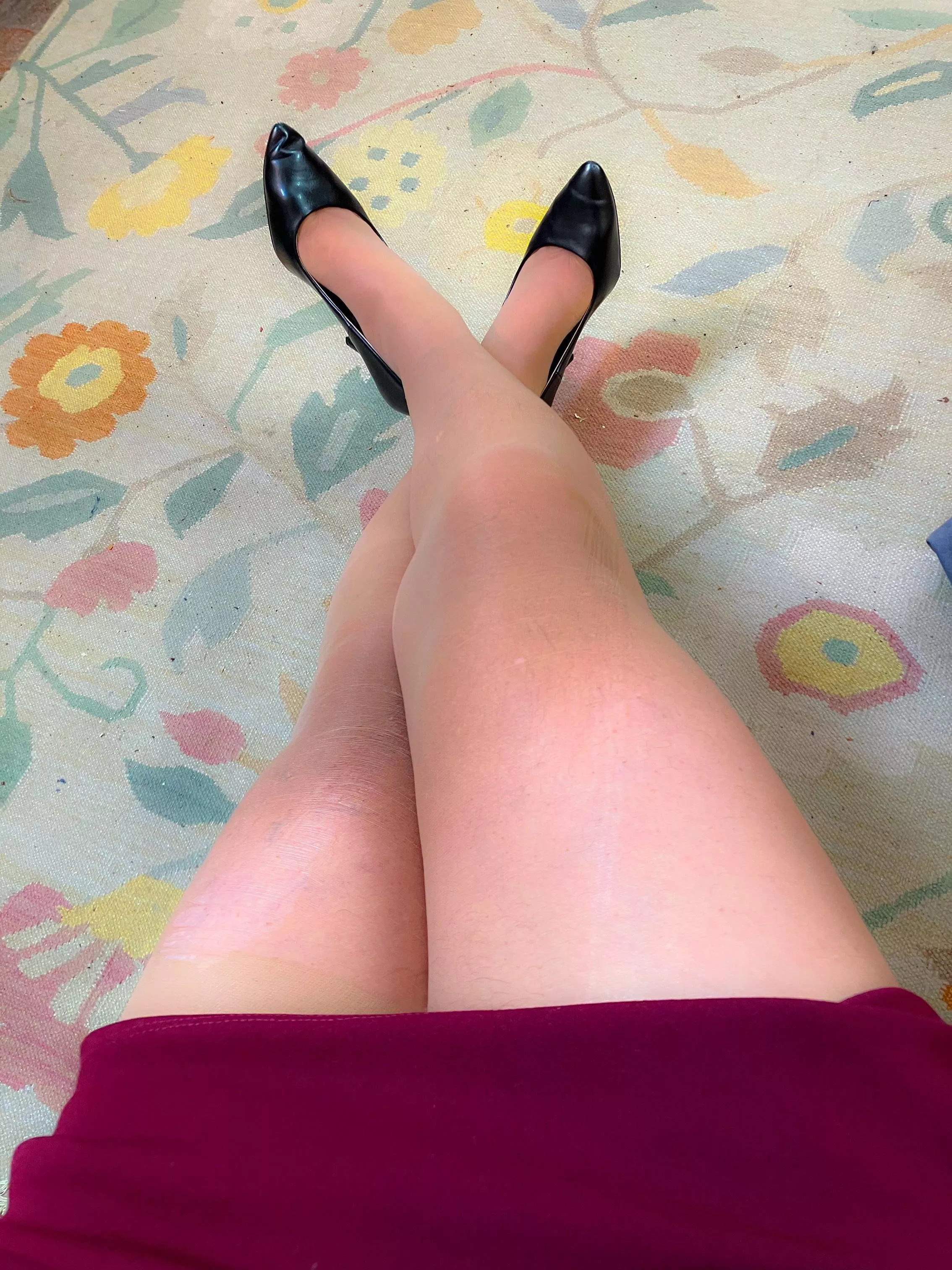 Love black pumps posted by paulinasheer