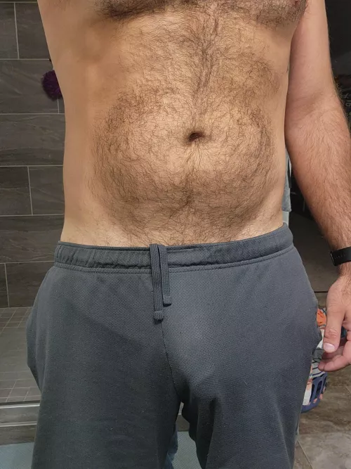 Shroom showing by AverageMarriedCouple