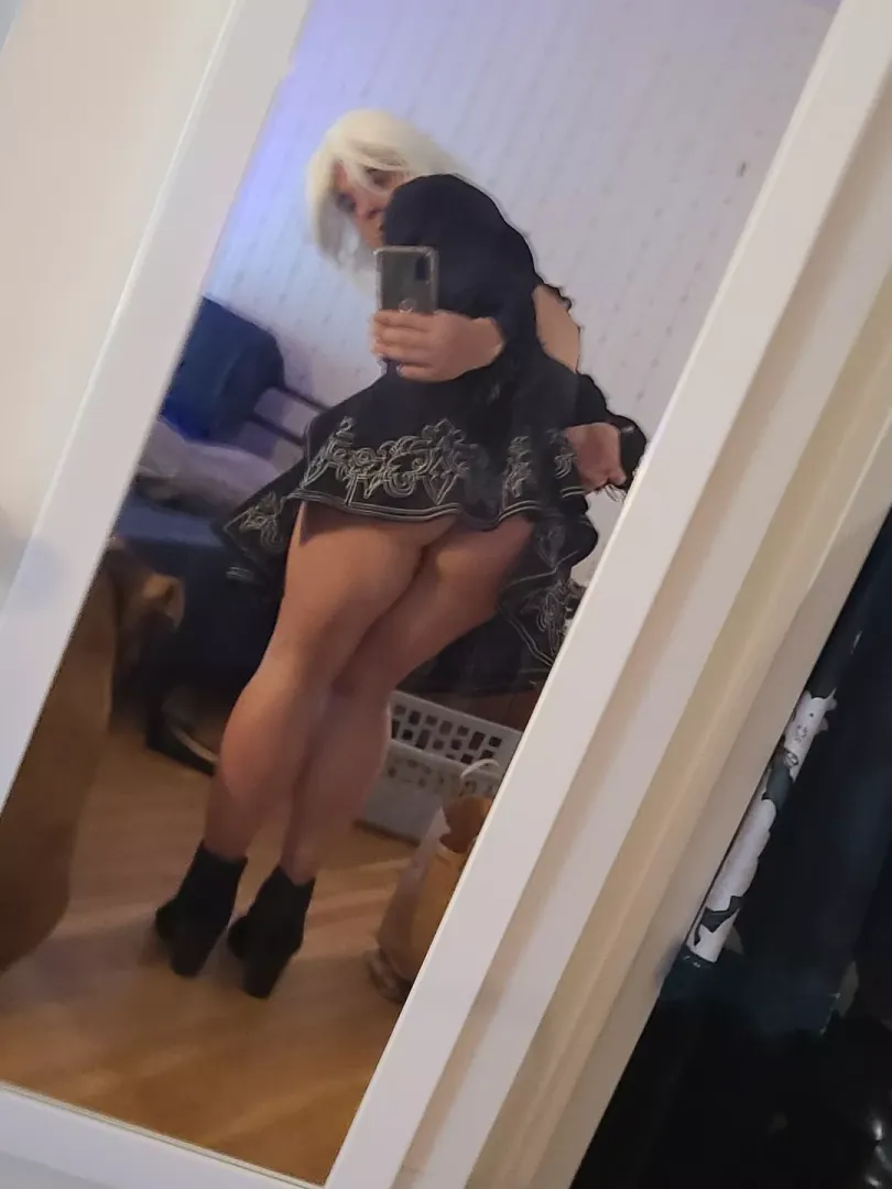 Thought I looked fuckable, what do you think? by DaphnePhoenix
