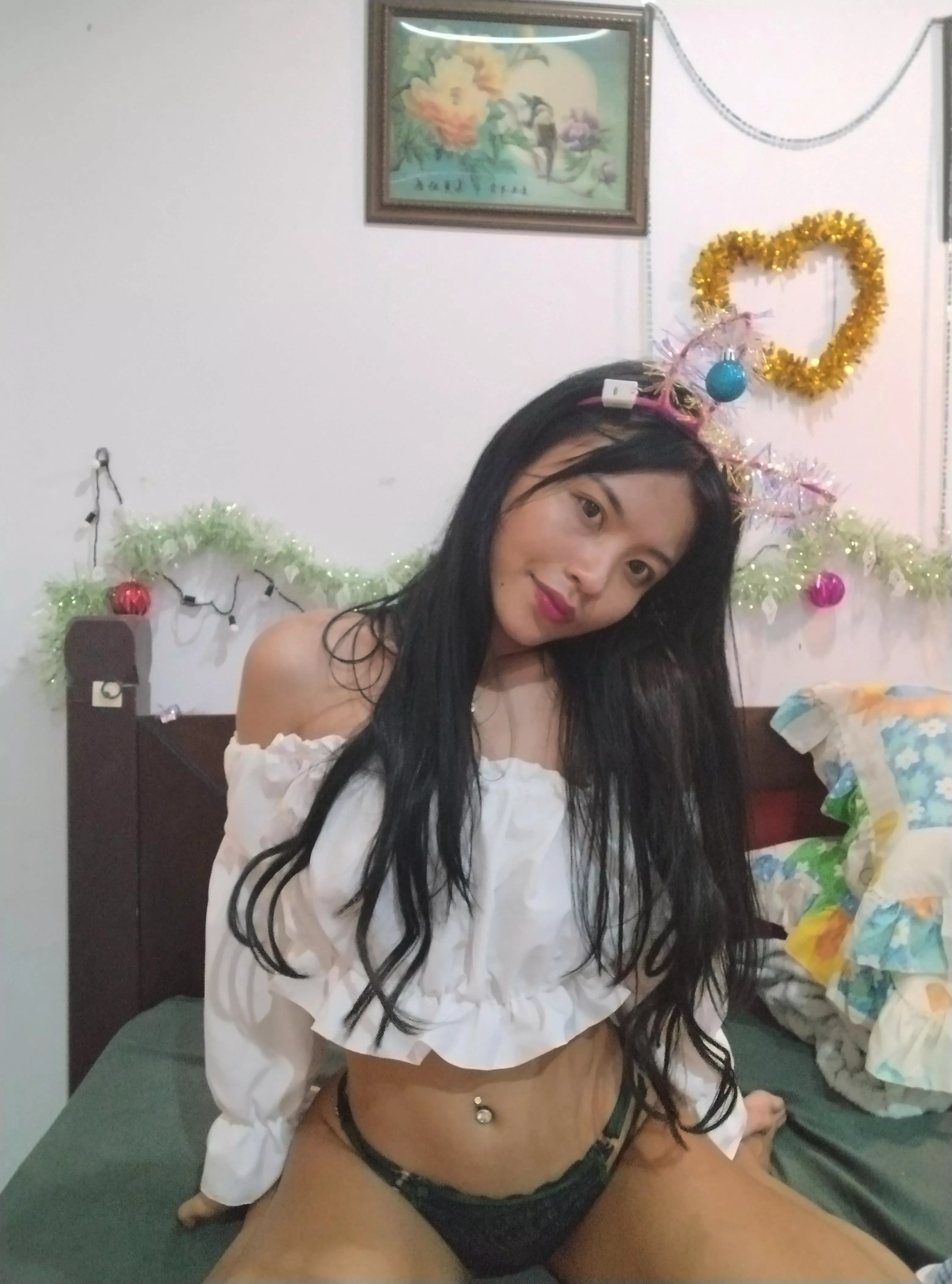 You like my croptop posted by VainillaVelvet