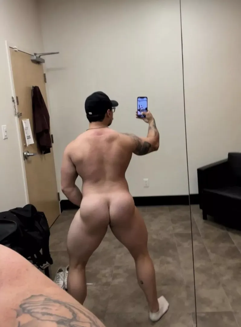 (27) 5’5” - love this full sized wall mirror by JJaredderaJJ